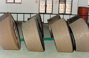 210 mw coal mill grinding rolls
